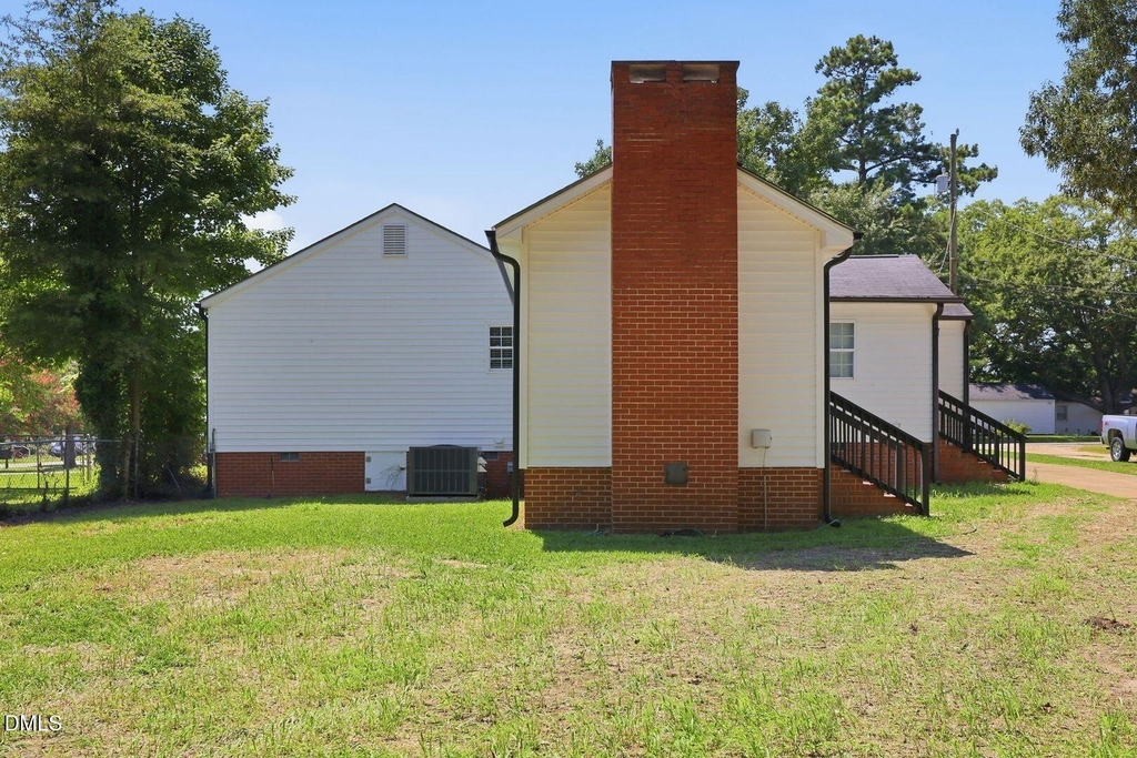 301 N 9th - Photo 39