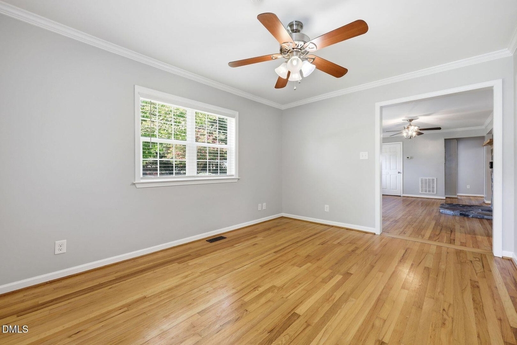 301 N 9th - Photo 14