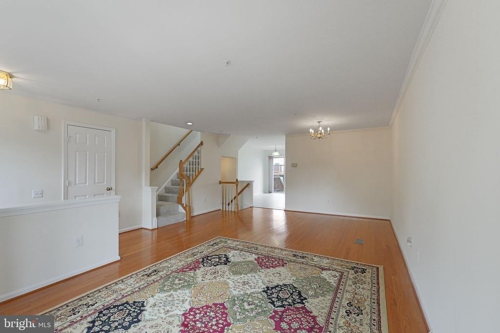 2209 Bear Valley Terrace - Photo 3