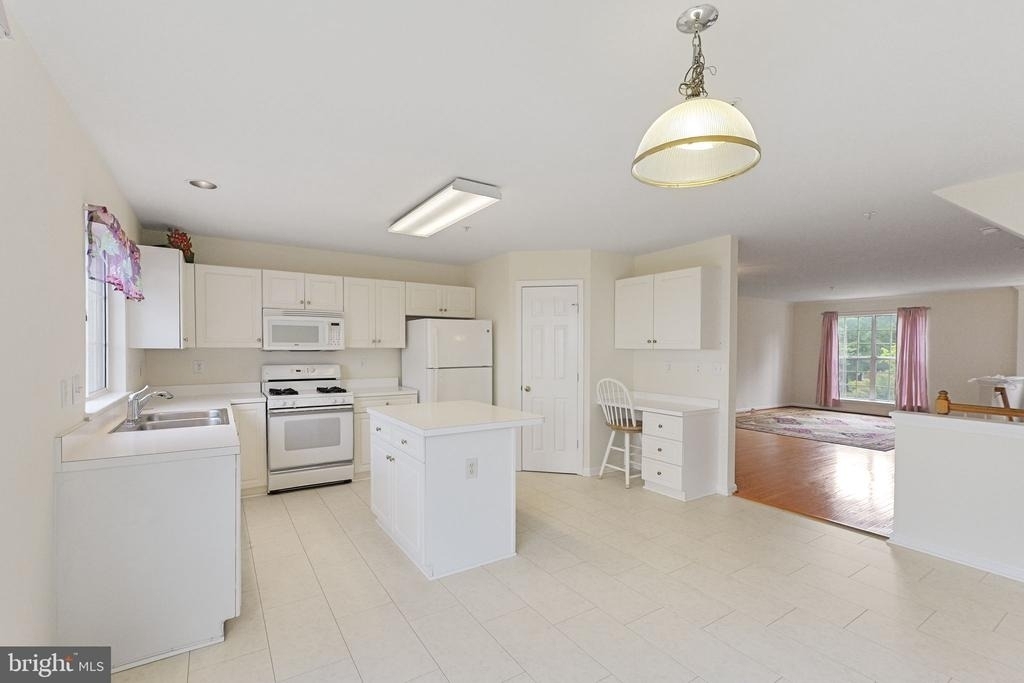 2209 Bear Valley Terrace - Photo 6