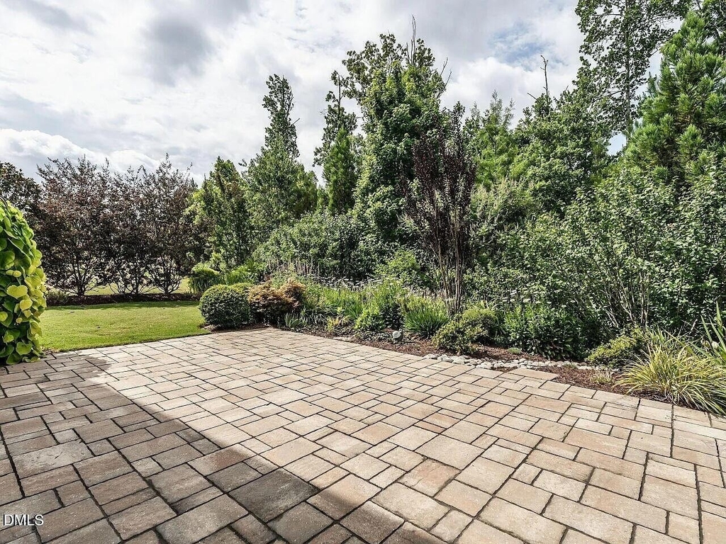 137 Lucky Ribbon Lane - Photo 33