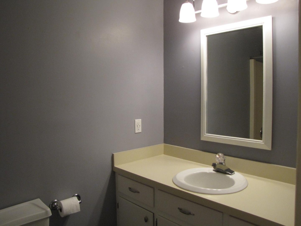 513 Chivalry Drive - Photo 13