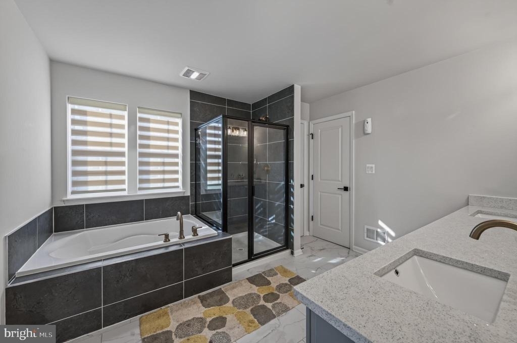 1124 Miller Farm Dr - Photo 17