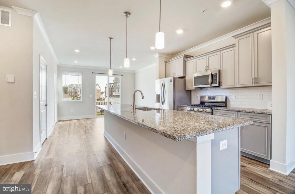 11687 Emily Dickinson Pl - Photo 5
