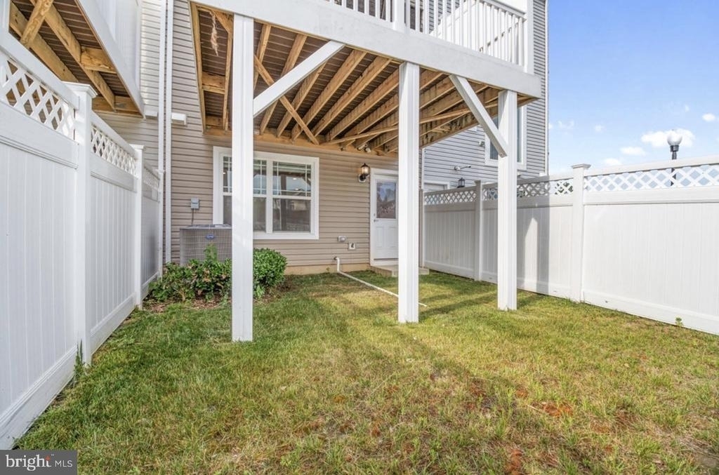 11687 Emily Dickinson Pl - Photo 33