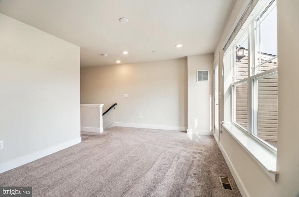11687 Emily Dickinson Pl - Photo 25