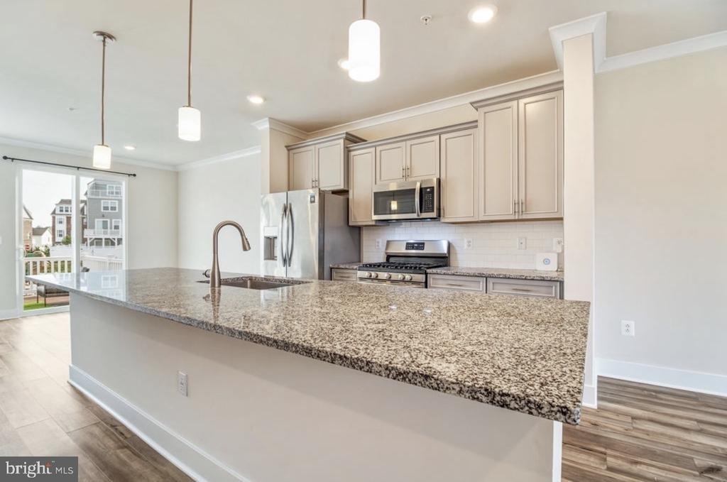 11687 Emily Dickinson Pl - Photo 6