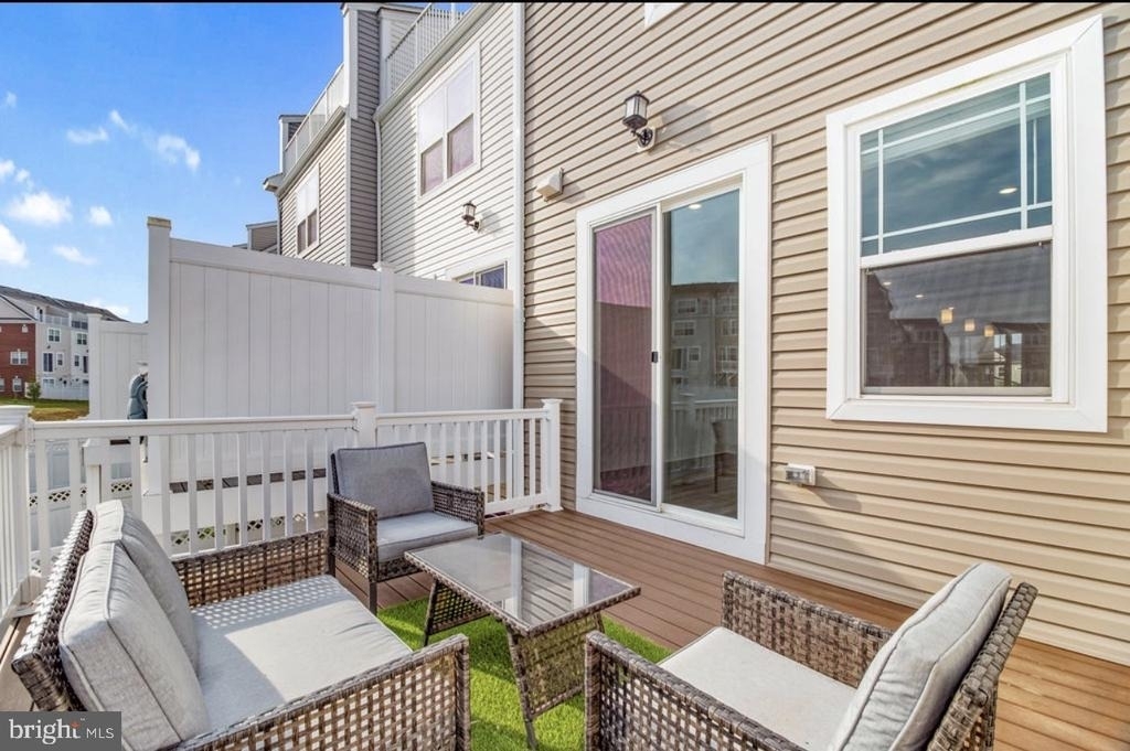 11687 Emily Dickinson Pl - Photo 14