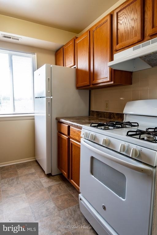 7407 Alvah Avenue - Photo 5