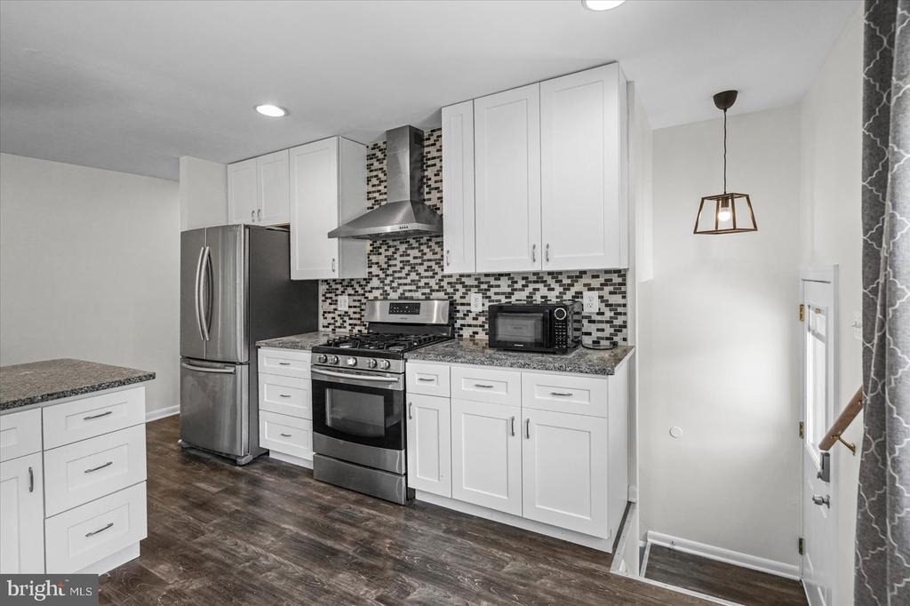 10202 Daventry Drive - Photo 9