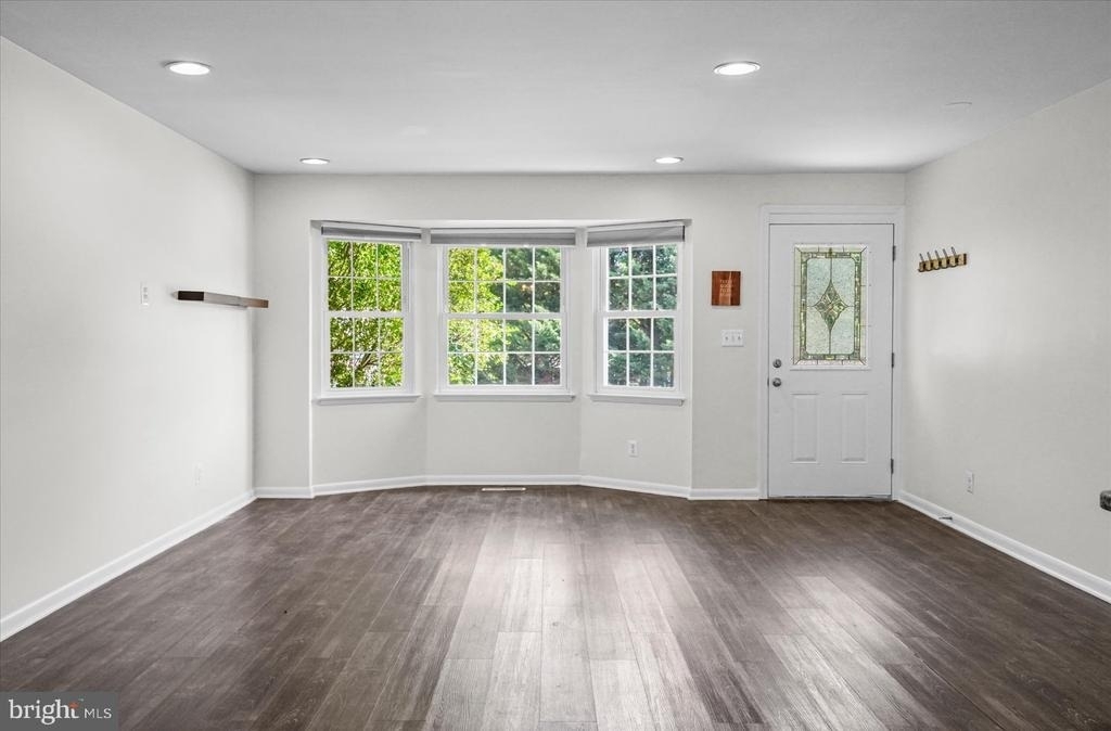 10202 Daventry Drive - Photo 7