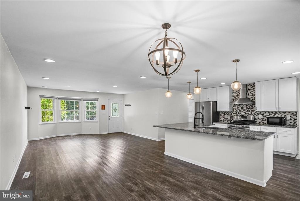 10202 Daventry Drive - Photo 3