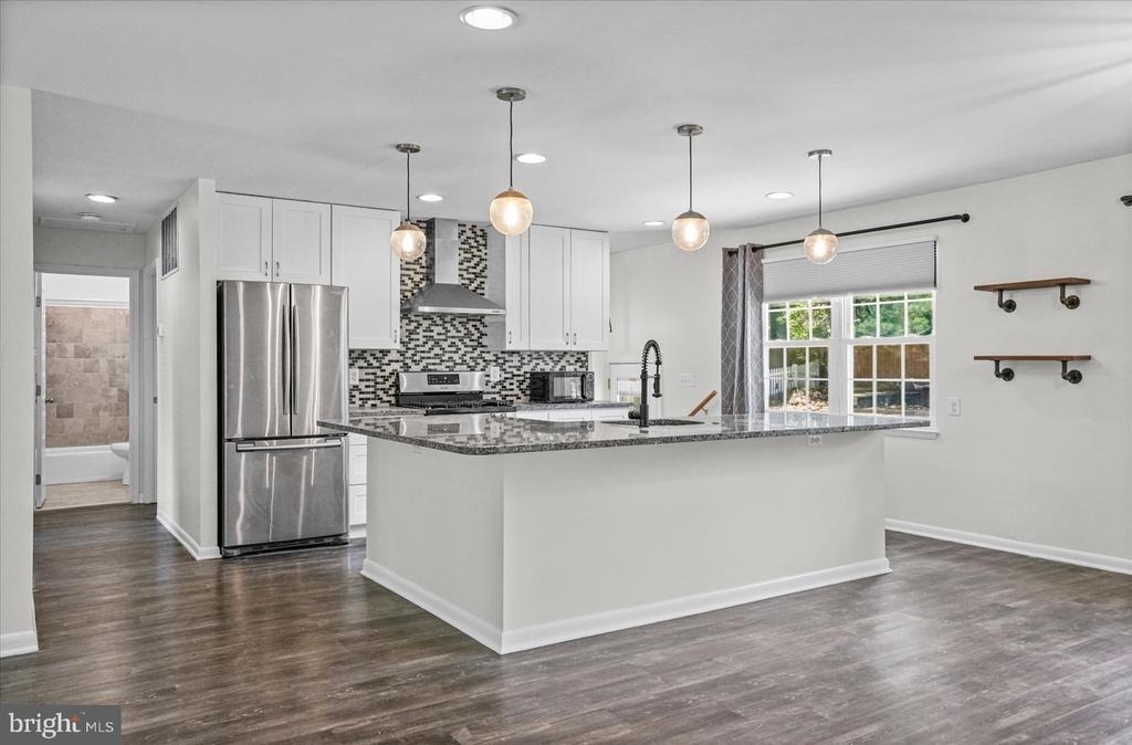 10202 Daventry Drive - Photo 2
