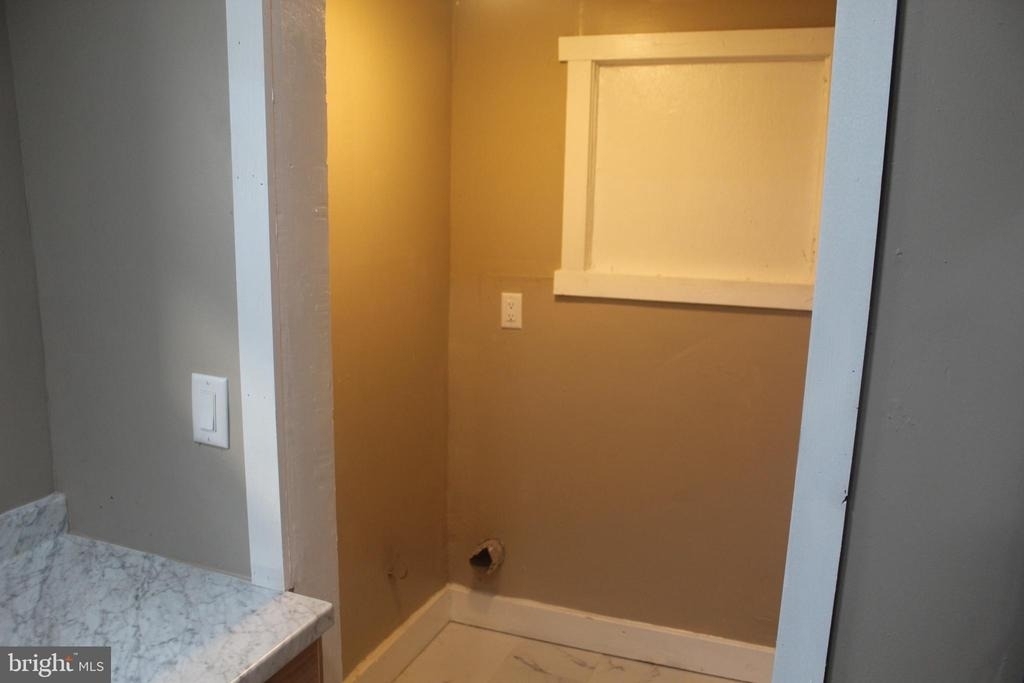 446 Goethe Street - Photo 11