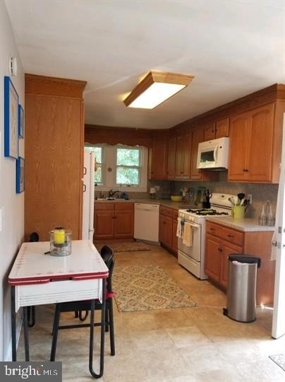 20 Locust Avenue - Photo 6
