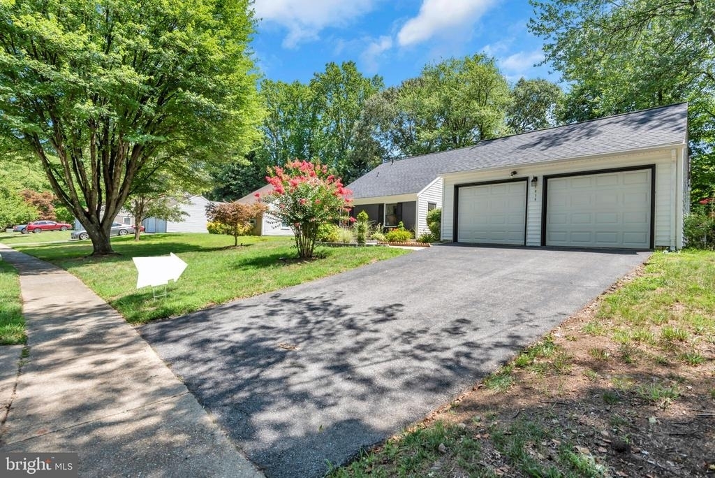 1836 Ralston Place - Photo 2