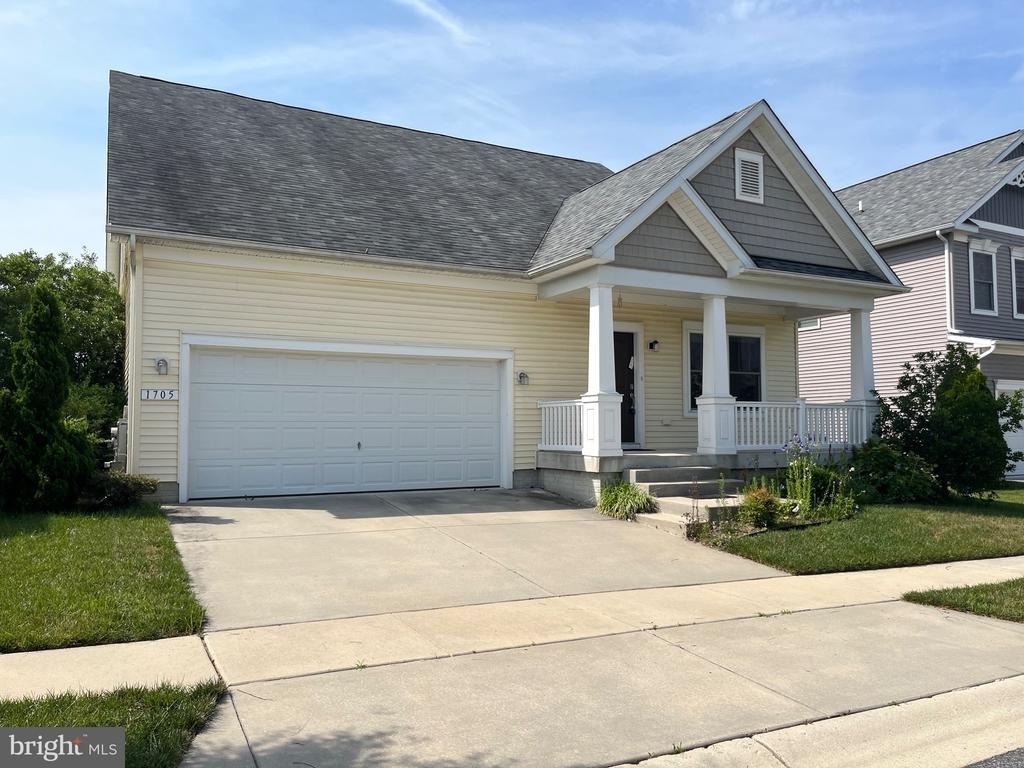 1705 Willard Way - Photo 0