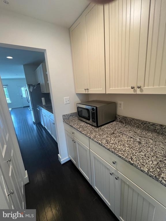 1705 Willard Way - Photo 2