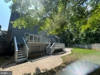 912 Harmony Avenue - Photo 2