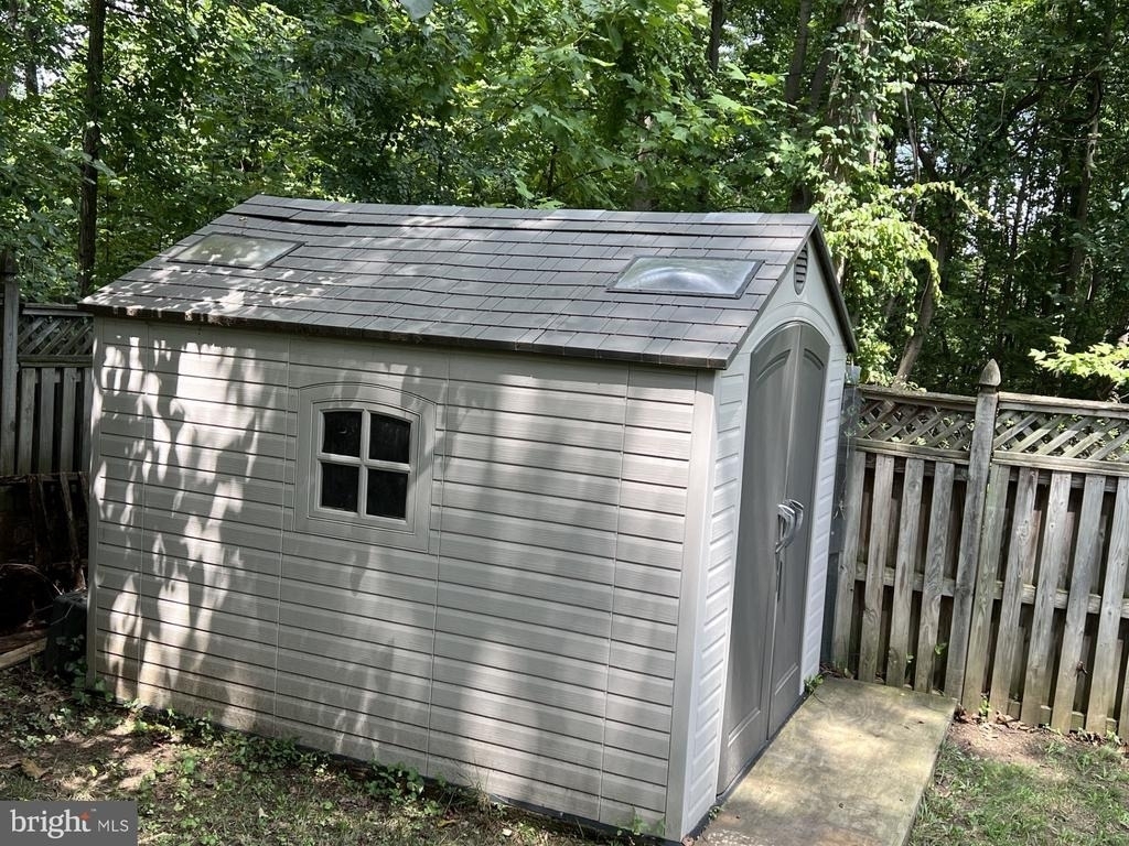 912 Harmony Avenue - Photo 23