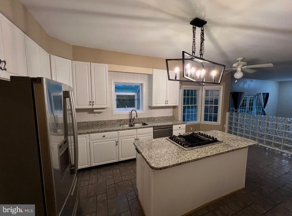 912 Harmony Avenue - Photo 14