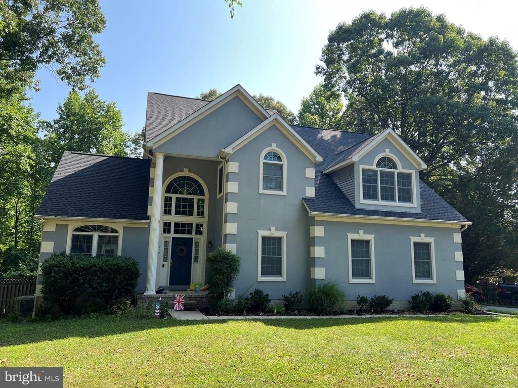 912 Harmony Avenue - Photo 0