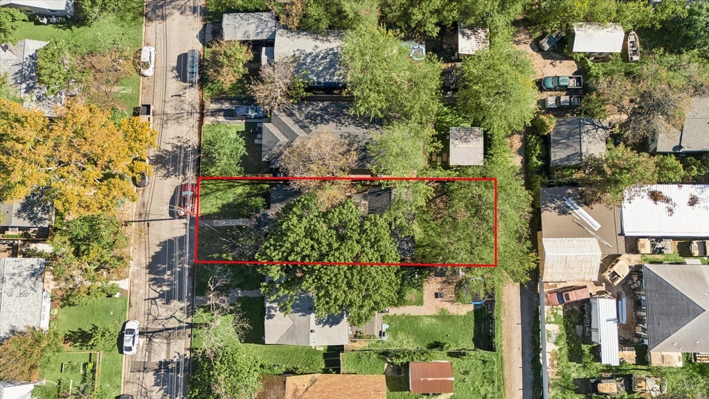 907 E 53rd St - Photo 3