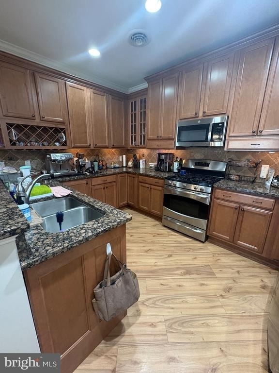 12001 Old Vine Boulevard - Photo 2