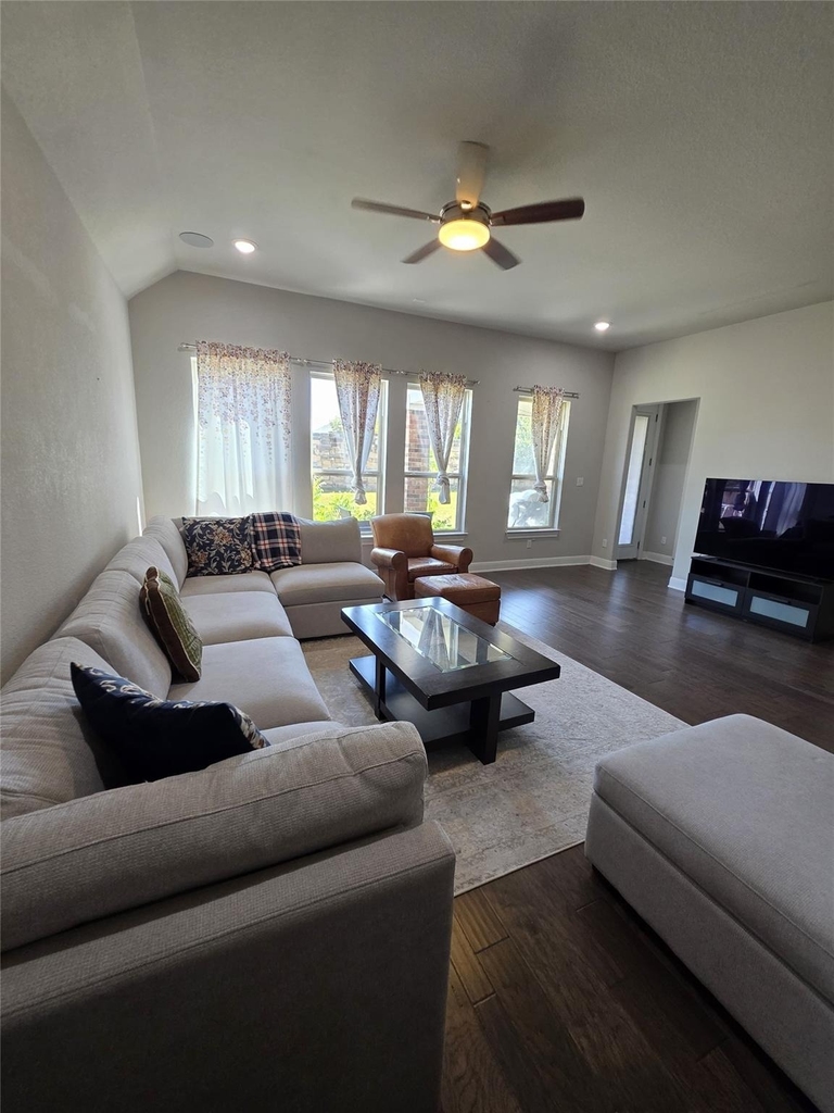 2637 Enza Dr - Photo 20