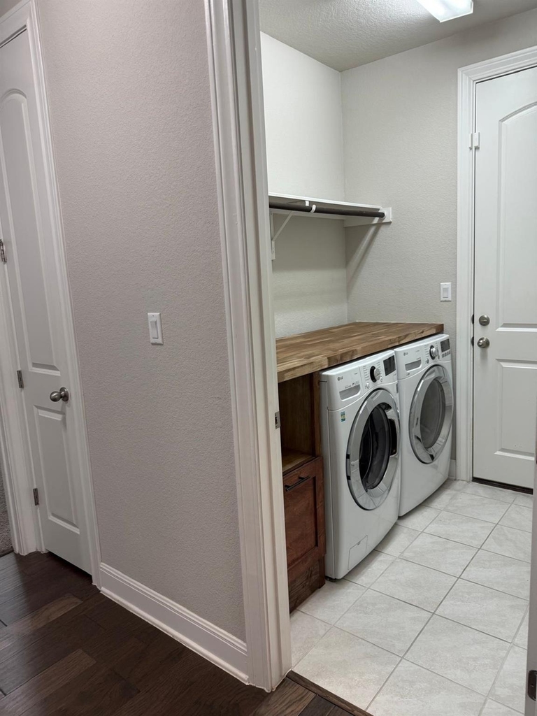 2637 Enza Dr - Photo 18