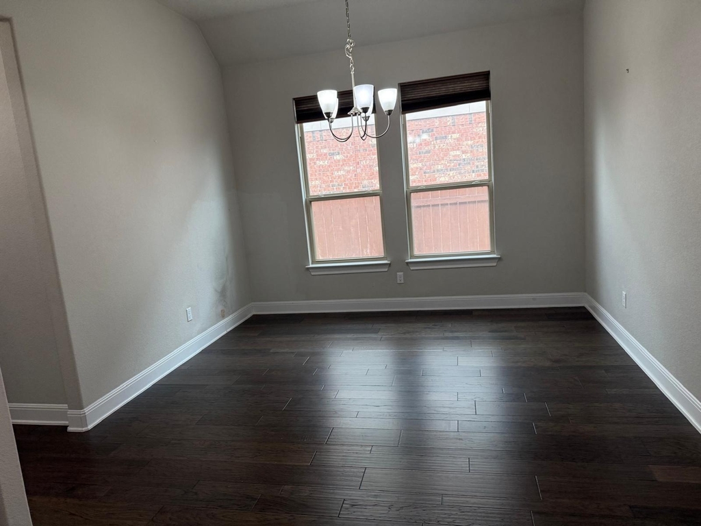 2637 Enza Dr - Photo 9