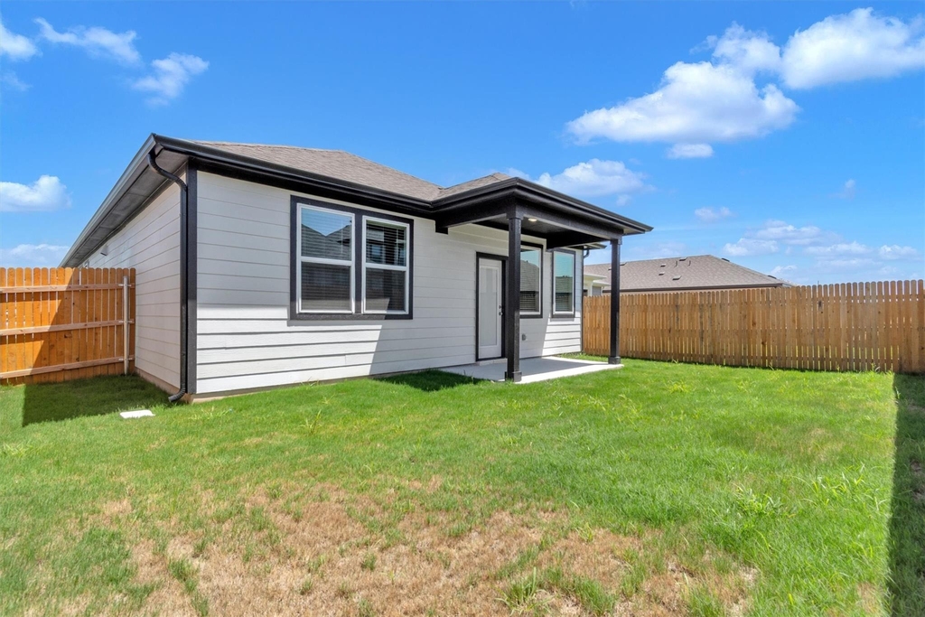 130 Hornet St - Photo 1