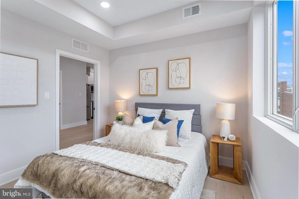 1516 East Capitol Street Ne - Photo 18