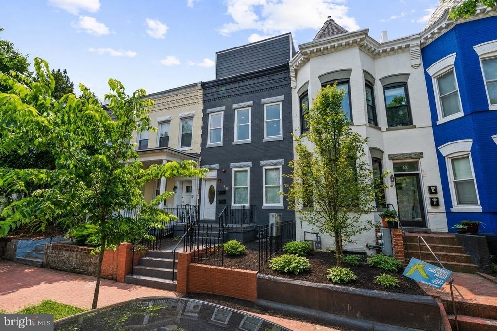 38 Randolph Place Nw - Photo 0