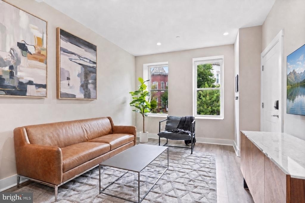 38 Randolph Place Nw - Photo 2
