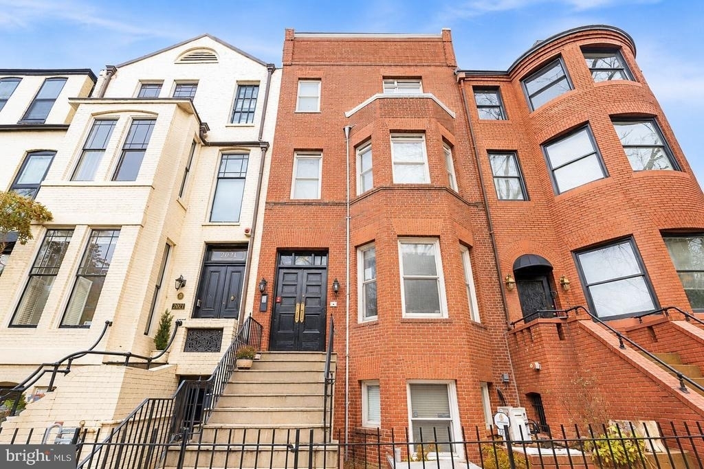 2019 O Street Nw - Photo 0