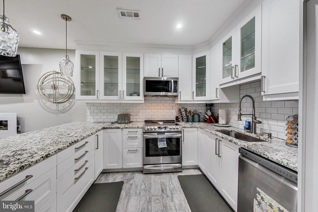 1343 Irving Street Nw - Photo 5