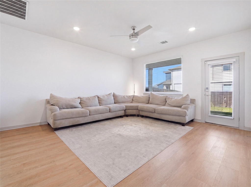515 Millbrook Blvd - Photo 5