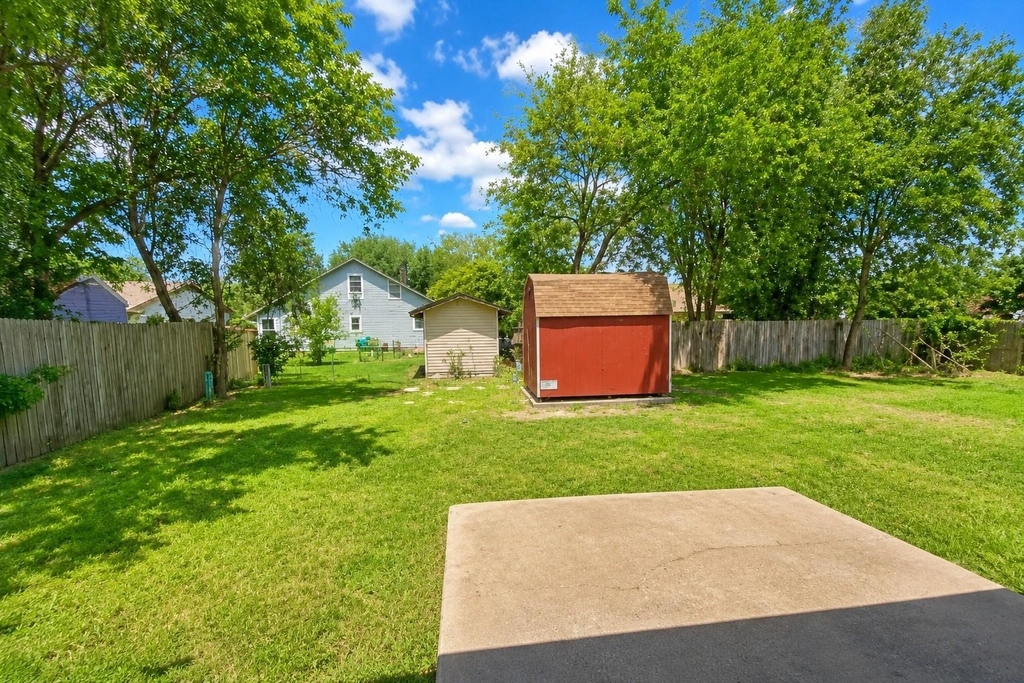 4714 Lambs Ln - Photo 9