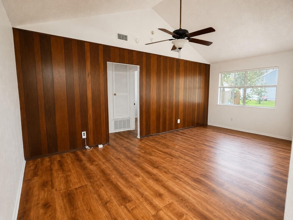 4714 Lambs Ln - Photo 1