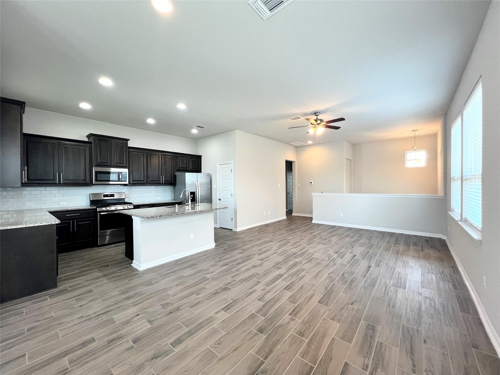 2101 Dillon Pond Ln - Photo 8
