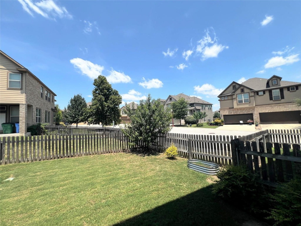 2101 Dillon Pond Ln - Photo 34