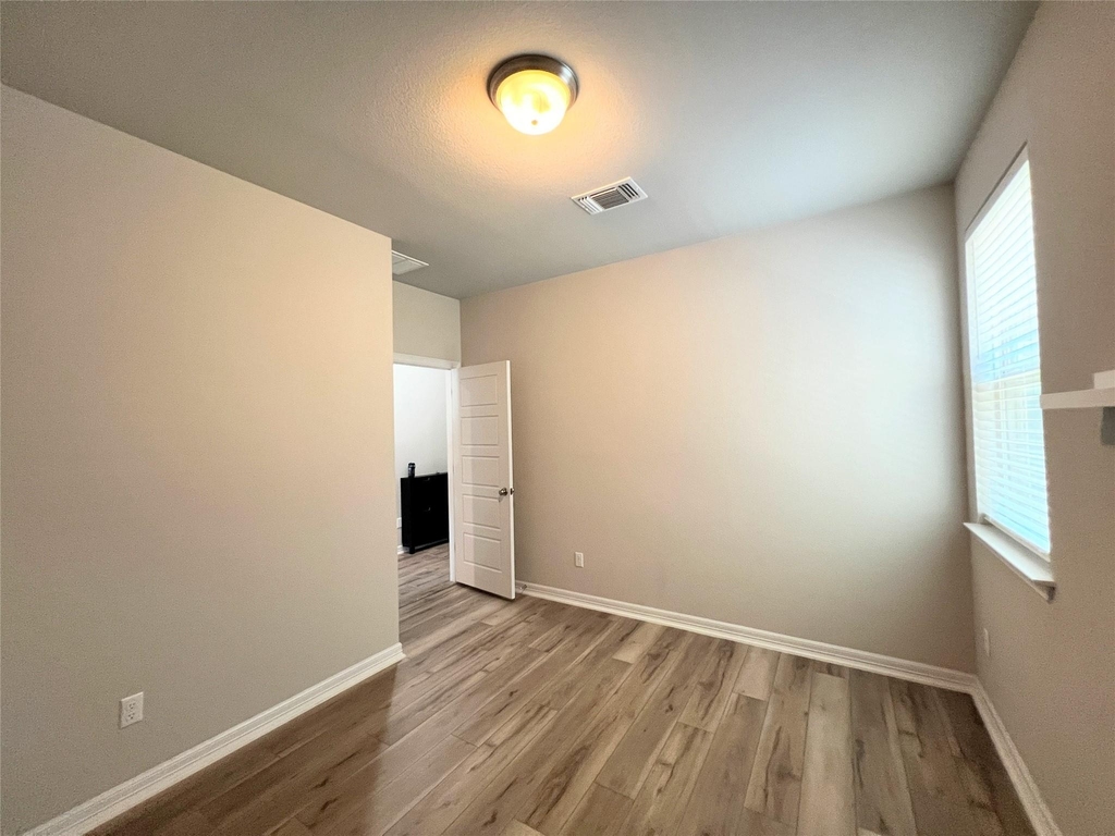 2101 Dillon Pond Ln - Photo 26