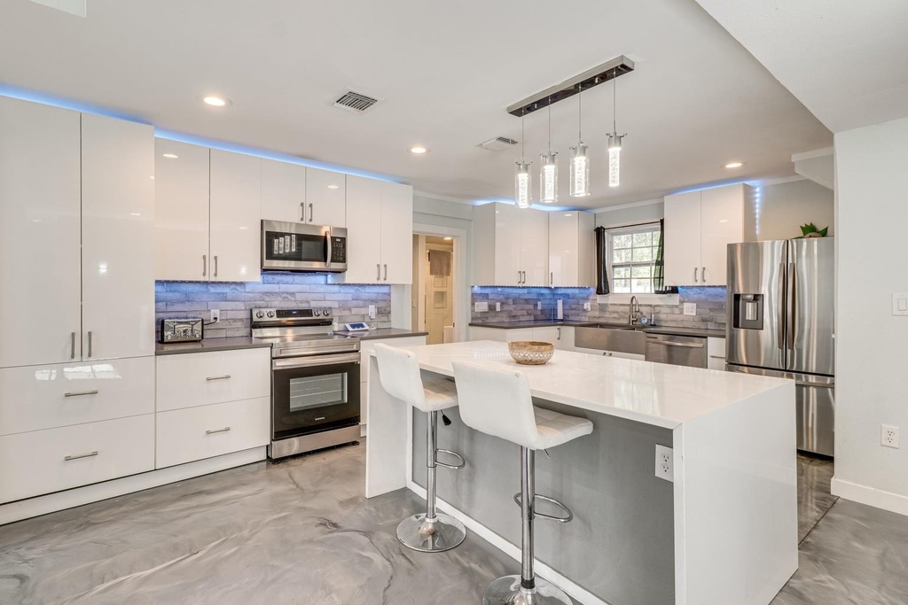 372 Plum St - Photo 23