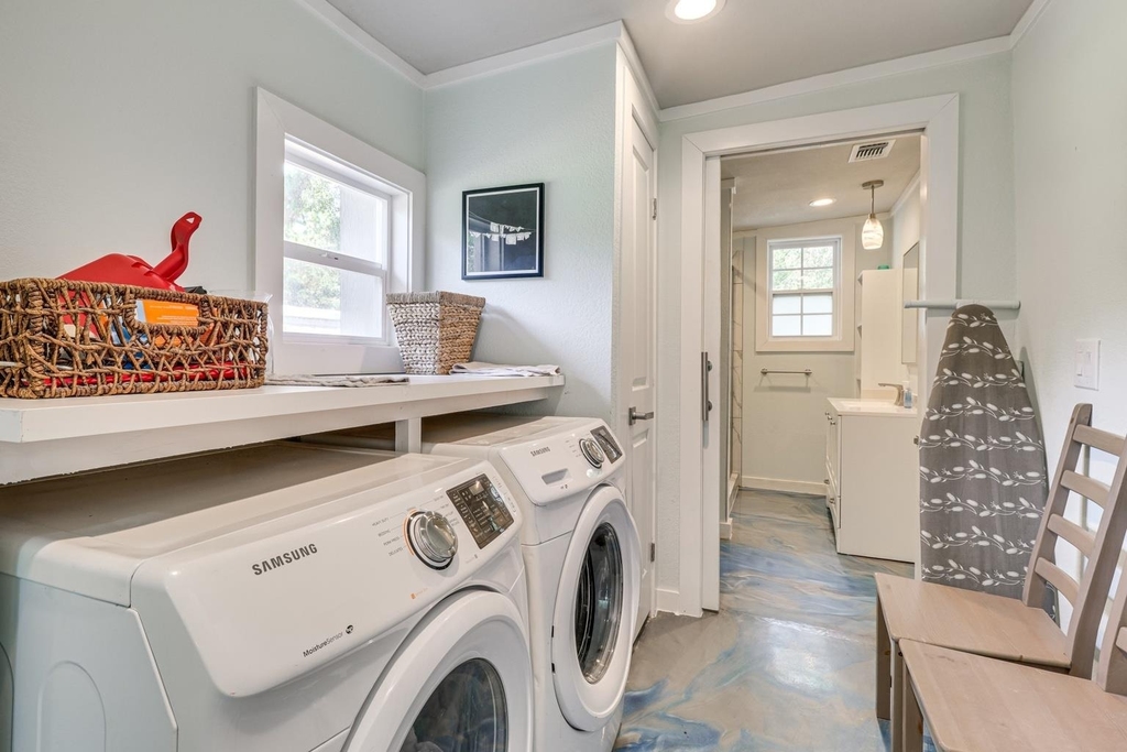 372 Plum St - Photo 5