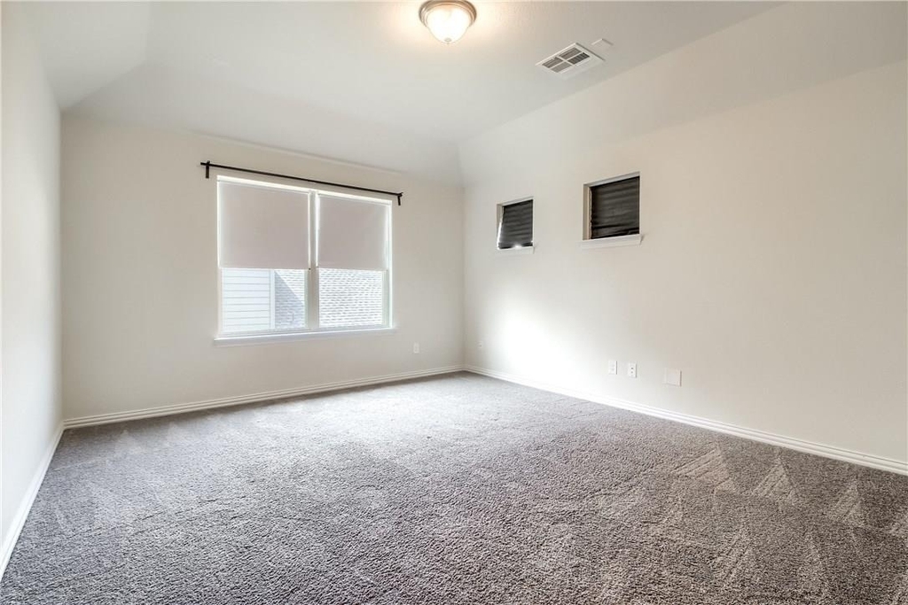 2813 Waterson St - Photo 20