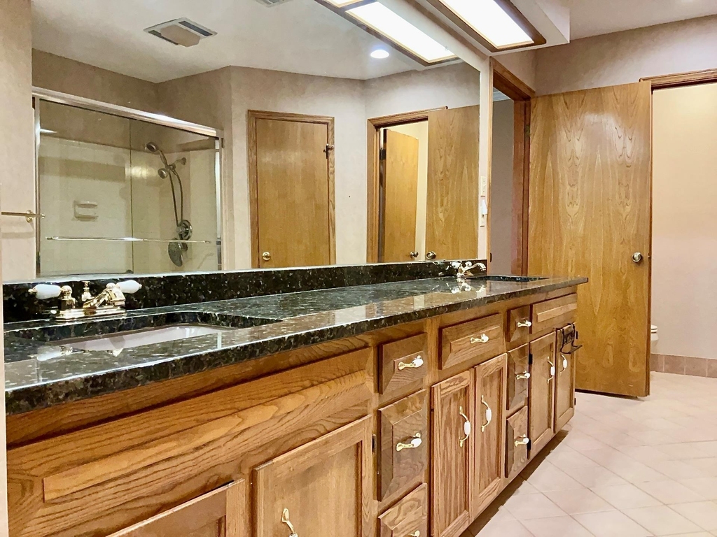 201 Oakwood Dr - Photo 14