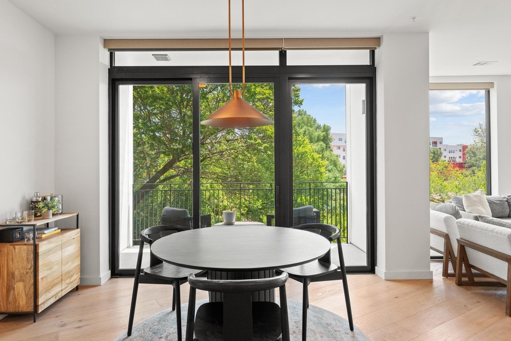 2209 S 1st St - Photo 13