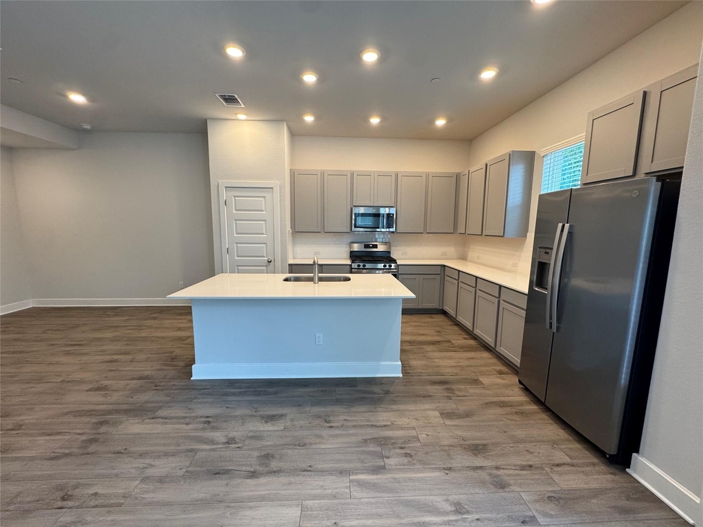 3000 Chisholm Trail Rd - Photo 2