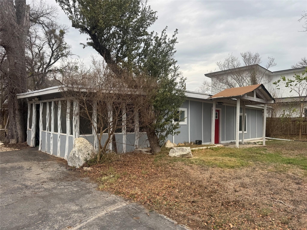 6304 Hudson Bend Rd - Photo 1